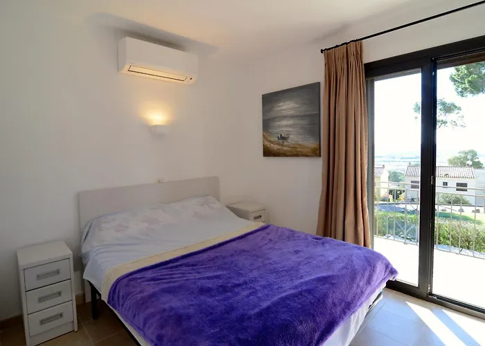 Holiday home Atenes 12