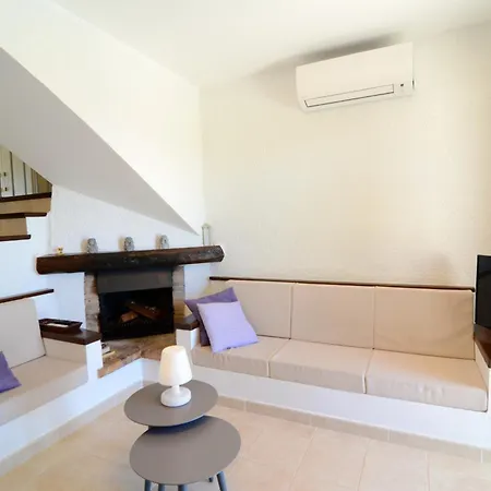 Holiday home Atenes 12 *