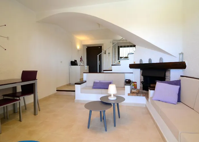 בית נופש Atenes 12 *